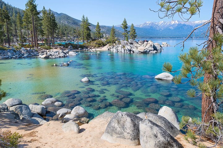 Hoteller i nærheden af Clear Kayak Tour of Sand Harbor's Crystal Clear Waters