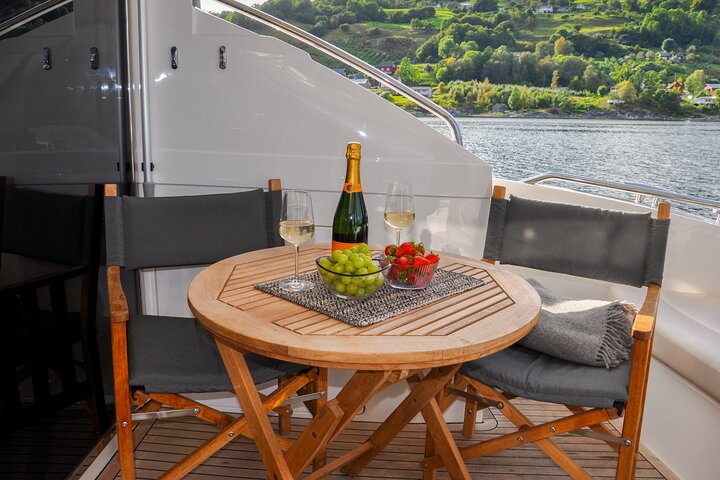 Cruzeiro de iate privado em Flåm e Gudvangen, Nærøyfjord