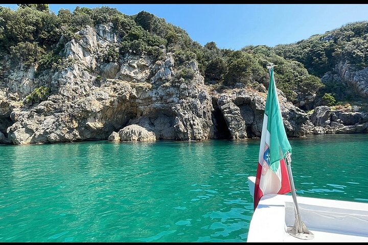 Bootsausflug nach Gaeta mit Stopp zum Schwimmen und Schnorcheln 2 STUNDEN