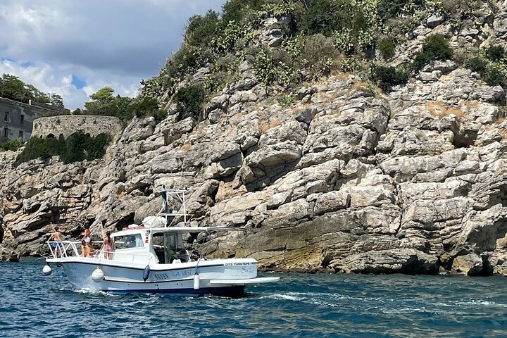 Bootsausflug nach Gaeta mit Stopp zum Schwimmen und Schnorcheln 2 STUNDEN
