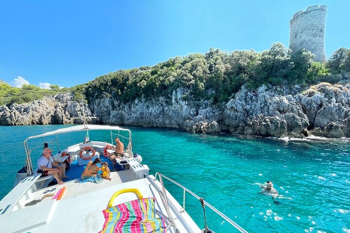 Bootsausflug nach Gaeta mit Stopp zum Schwimmen und Schnorcheln 2 STUNDEN