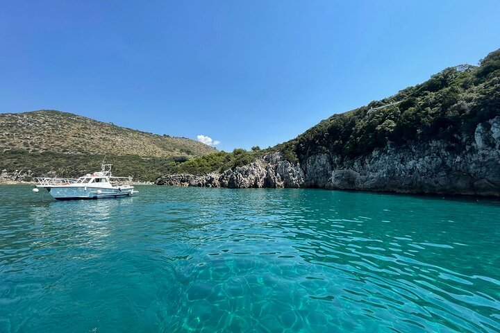 Bootsausflug nach Gaeta mit Stopp zum Schwimmen und Schnorcheln 2 STUNDEN