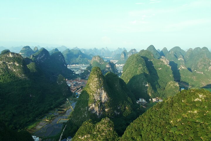 Private Tour-Yangshuo Seven Fairies Peak tea plantation and Xianggong hill
