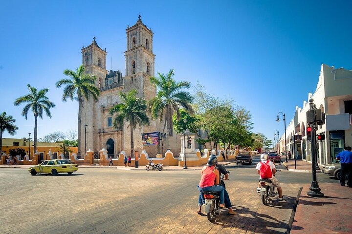 Guidad tur till Chichén Itzá och Cenote och Valladolid med lunch