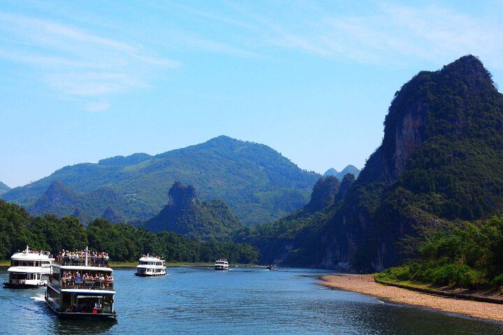 Private Tour-Yangshuo Seven Fairies Peak tea plantation and Xianggong hill