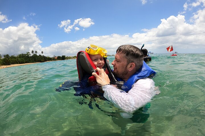 Aventura de mergulho com snorkel em recifes de coral com fotos e vídeos