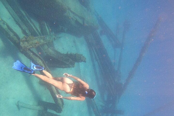 Aventura de mergulho com snorkel em recifes de coral com fotos e vídeos