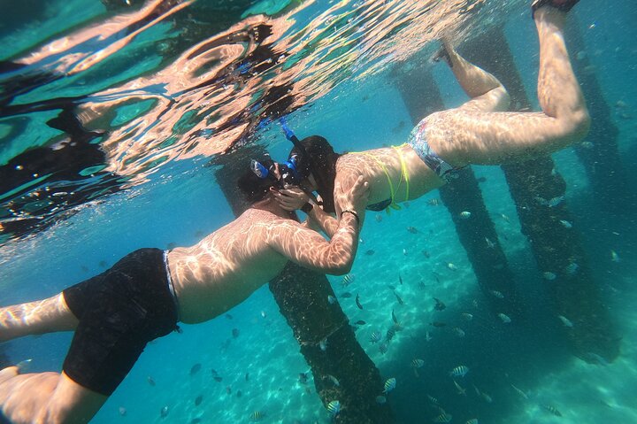 Aventura de mergulho com snorkel em recifes de coral com fotos e vídeos