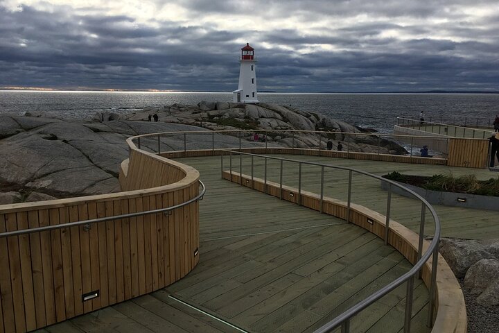 Halvdags lille gruppetur i Peggy's Cove og Titanic Cemetery