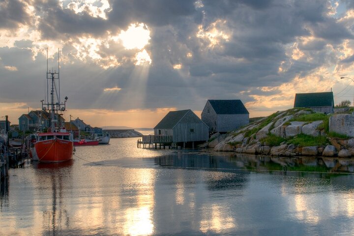 Halvdags lille gruppetur i Peggy's Cove og Titanic Cemetery