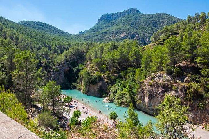 Från Valencia: Montanejos termalbassänger + Vandring, forsränning, kajak