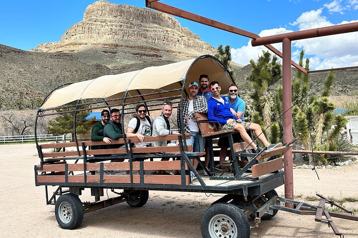 Passeio de Dia em Grupo Pequeno pelo West Skywalk do Grand Canyon a partir de Laughlin, NV