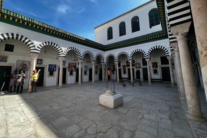 Sjarmen til hovedstaden: Kartago Sidi Bou Saïd og medinaen