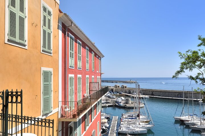 Privat anpassad rundtur med en lokal guide i Bastia