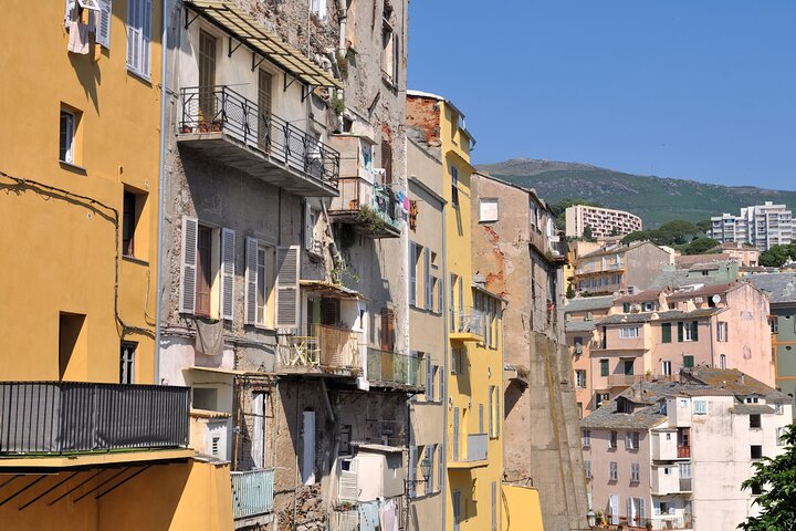 Privat anpassad rundtur med en lokal guide i Bastia