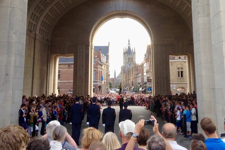 Tour australiano di un giorno a Fromelles-Ypres - da Arras