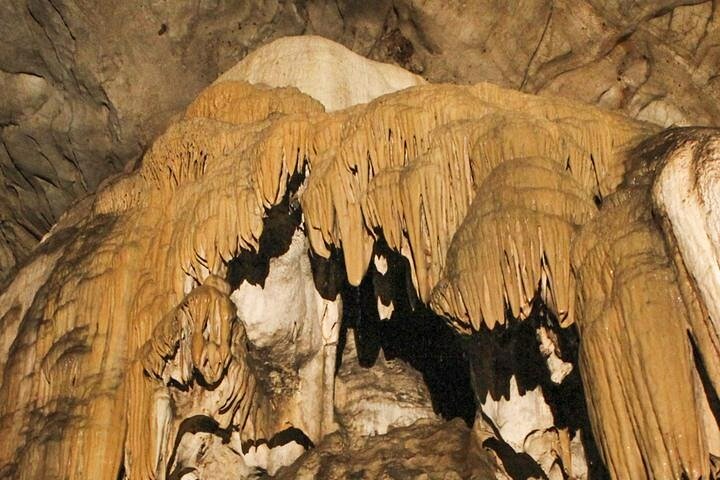 Vizag para as cavernas de Borra e excursão de um dia ao complexo budista de Thotlakonda