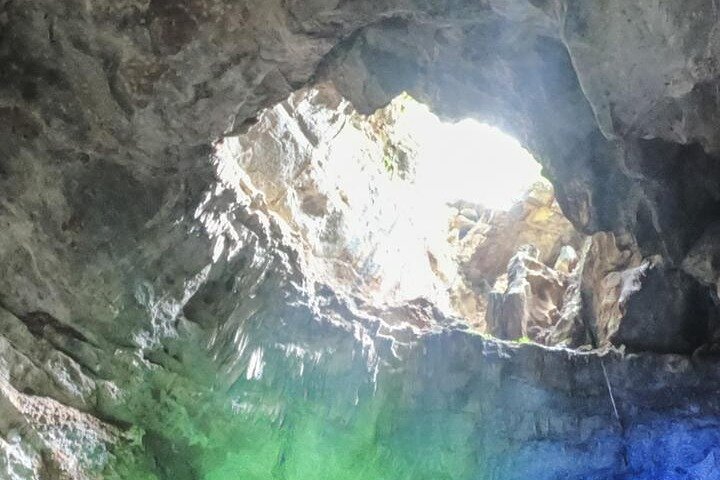 Vizag para as cavernas de Borra e excursão de um dia ao complexo budista de Thotlakonda