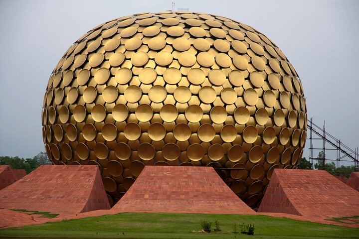 Bäst rankad dagsutflykt till Mahabalipuram och Pondicherry med Guide Lunch