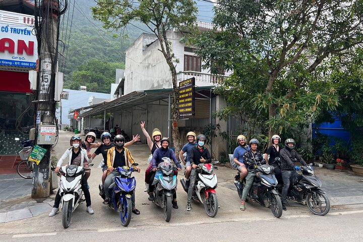 Ha Giang Loop 4D3N Tur Easyrider (lille gruppe 2 - 8 pers)