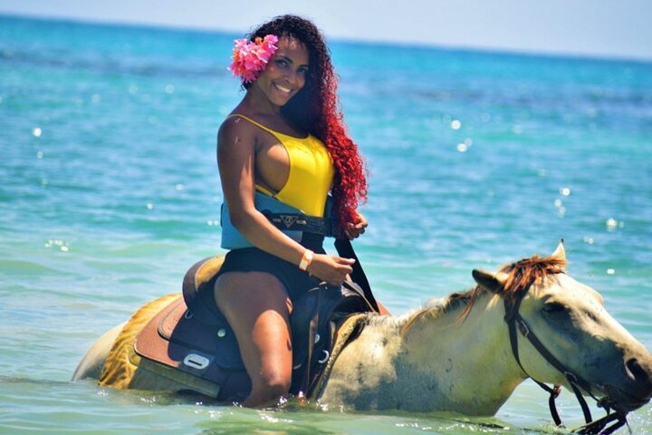 Bambus Rafting, ATV, Horseback Ride og Zipline Montego Bay Jamaica