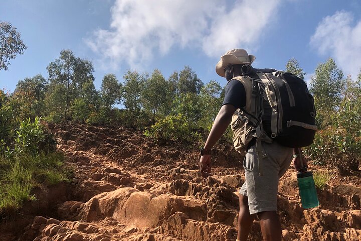 Mount Kigali-wandeling en zipline-avontuurtour (ophalen en afzetten)