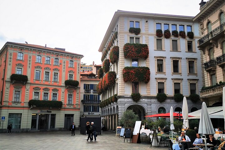 Lago Como & Lugano para grupos pequeños : 2 países en 1 día, Crucero en barco