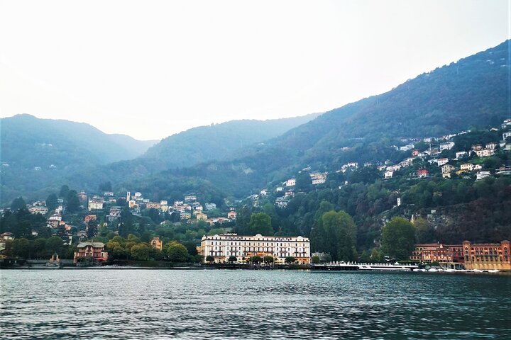 Lago Como & Lugano para grupos pequeños : 2 países en 1 día, Crucero en barco