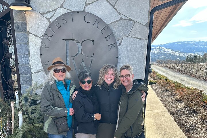 West Kelowna con Guida turistica del vino, Cherry! Tour pomeridiani.