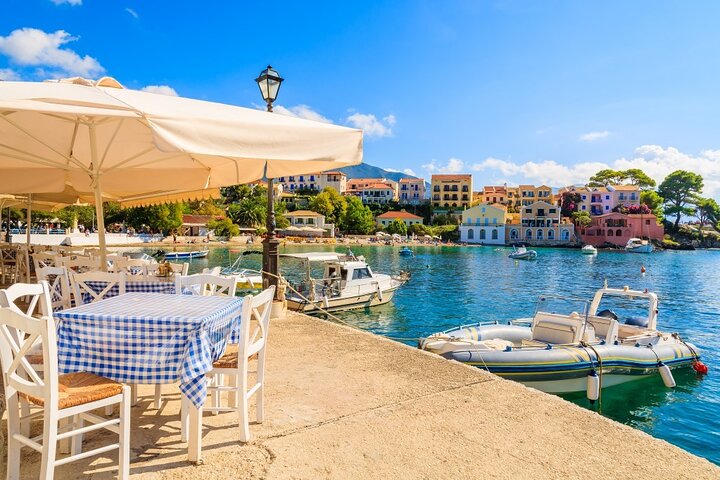 Tour dell'isola di Fiscardo e Assos con nuoto alla spiaggia di Myrtos