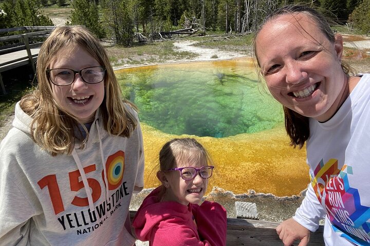 Visite privée de Yellowstone : sites emblématiques, faune, randonnées familiales + déjeuner