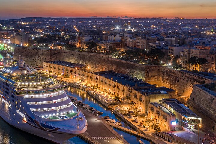 Tour nocturno guiado por el paseo marítimo de La Valeta, Mdina y Rabat