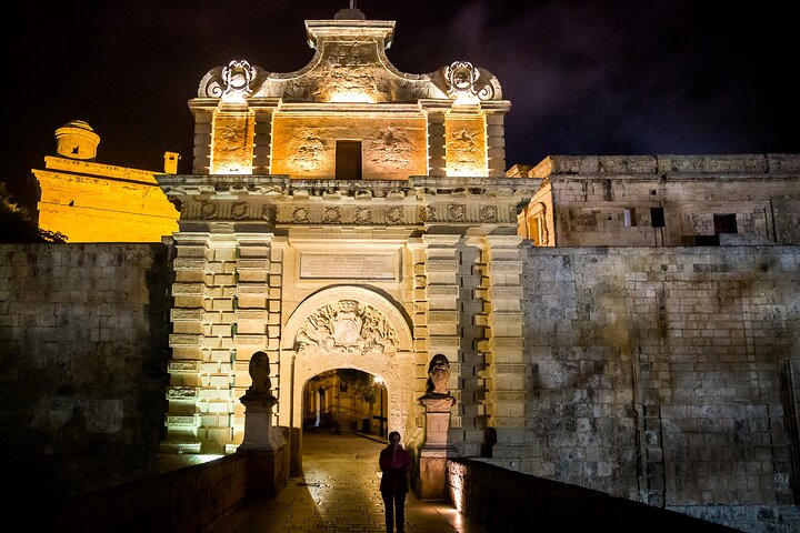 Tour nocturno guiado por el paseo marítimo de La Valeta, Mdina y Rabat