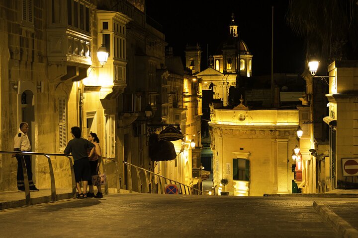 Tour nocturno guiado por el paseo marítimo de La Valeta, Mdina y Rabat