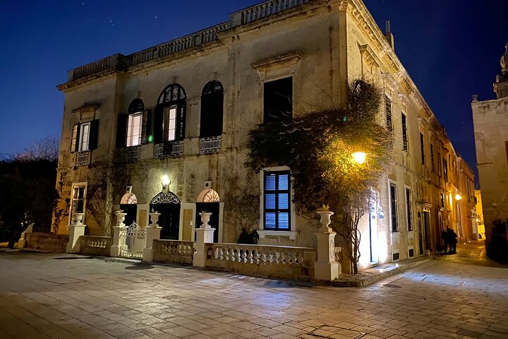 Tour nocturno guiado por el paseo marítimo de La Valeta, Mdina y Rabat