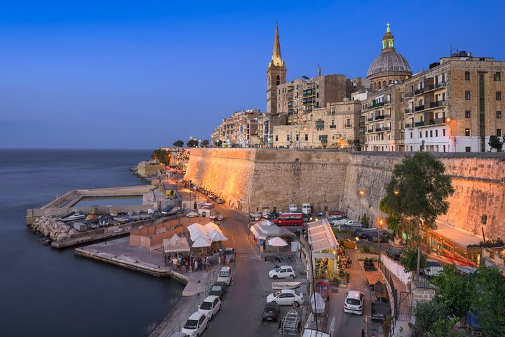 Tour nocturno guiado por el paseo marítimo de La Valeta, Mdina y Rabat