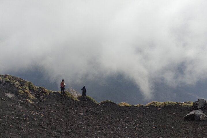 Etna Jeep Offroad-tur: Lavastrømme, Etna-vine, frokost i 2000 meters højde