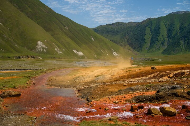 Kazbegi - Tour di trekking privato di un giorno nella valle di Truso