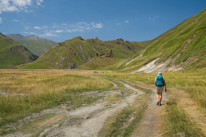Kazbegi - Tour di trekking privato di un giorno nella valle di Truso