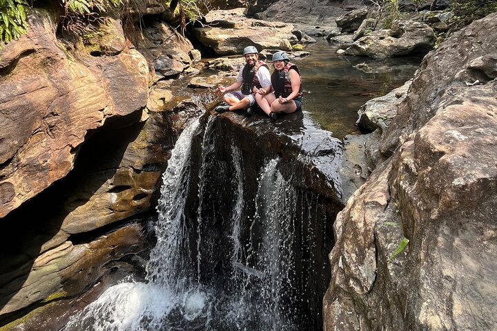 Okinawa Iriomote Island 1-dags mangrove-SUP eller kanosejlads og canyoning