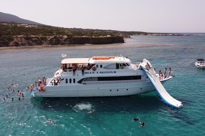 BLUE LAGOON | LATCHI | MEGA WATERSLIDE | WELCoME DRINK