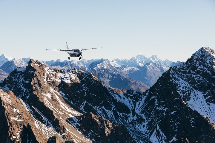 Milford Sound Flight and Cruise Tour from Queenstown