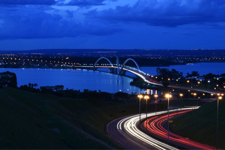 Tour privato a piedi personalizzato di Brasilia con una guida (tour privato)