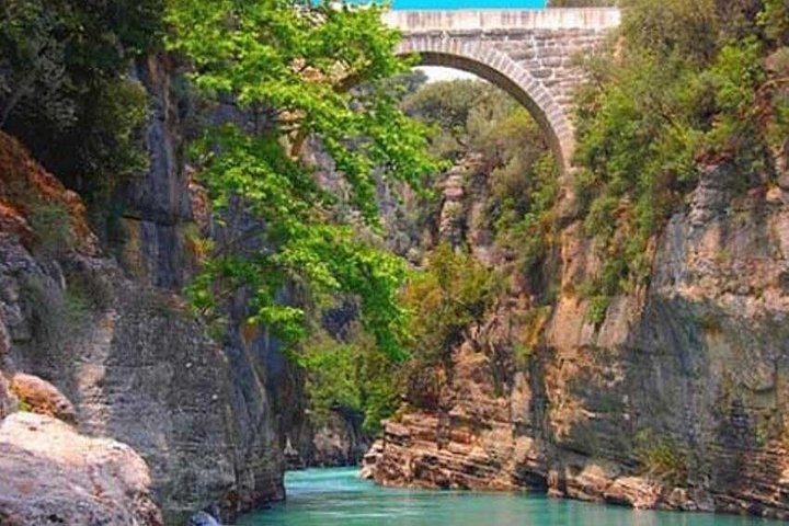 River Rafting & Quad Safari med lunsj og transport fra Alanya