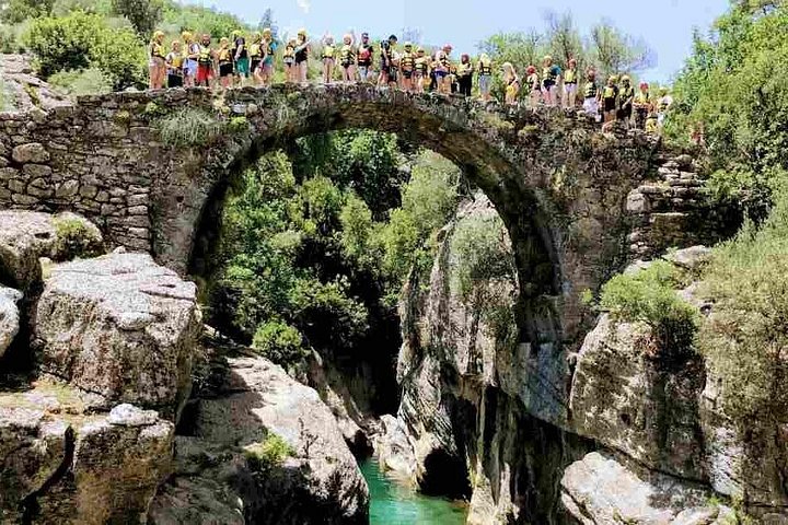 River Rafting & Quad Safari med lunsj og transport fra Alanya