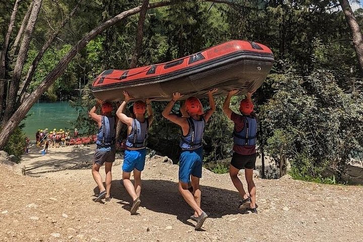 River Rafting & Quad Safari med lunsj og transport fra Alanya