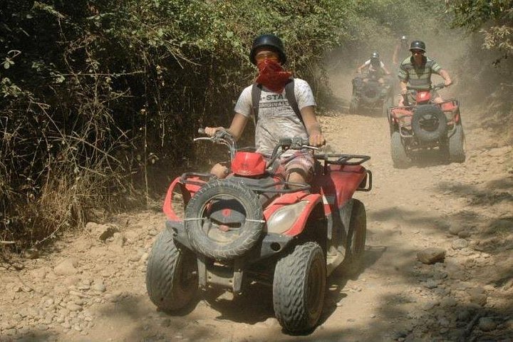 River Rafting & Quad Safari med lunsj og transport fra Alanya