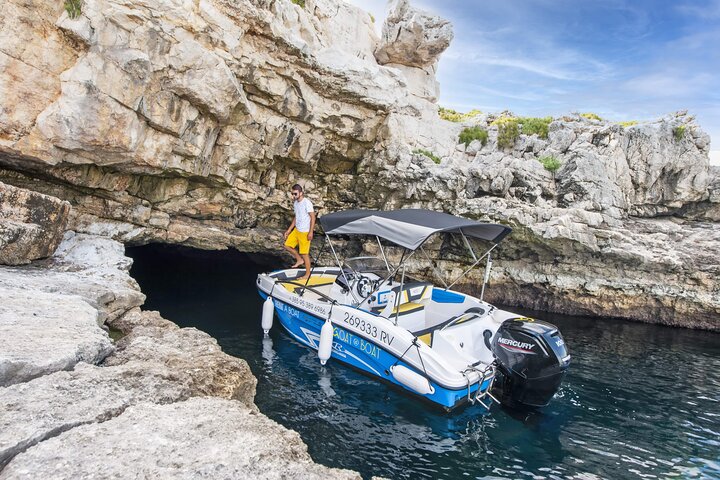Tour privado en lancha rápida al fiordo de Lim y la isla Roja