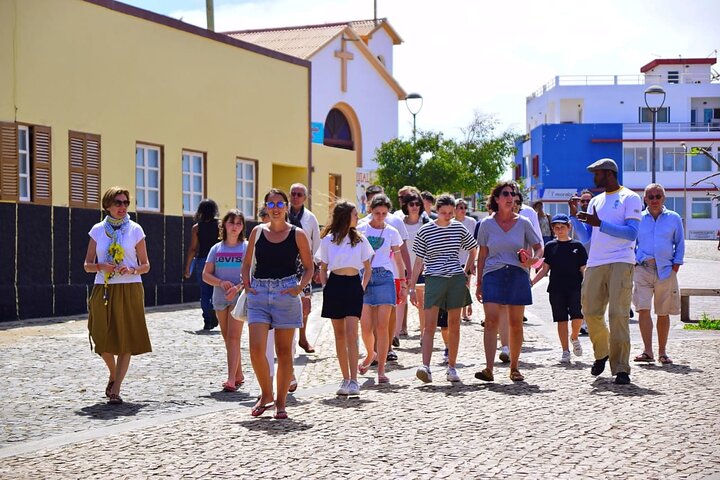 Sal Island Private Espargos City Tour med Cape Verdean Tapas