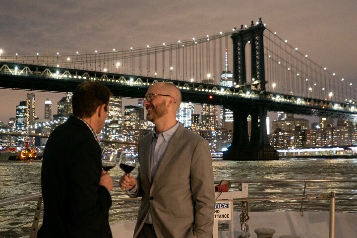 City Cruises NYC : Dîner croisière Skyline au départ du New Jersey